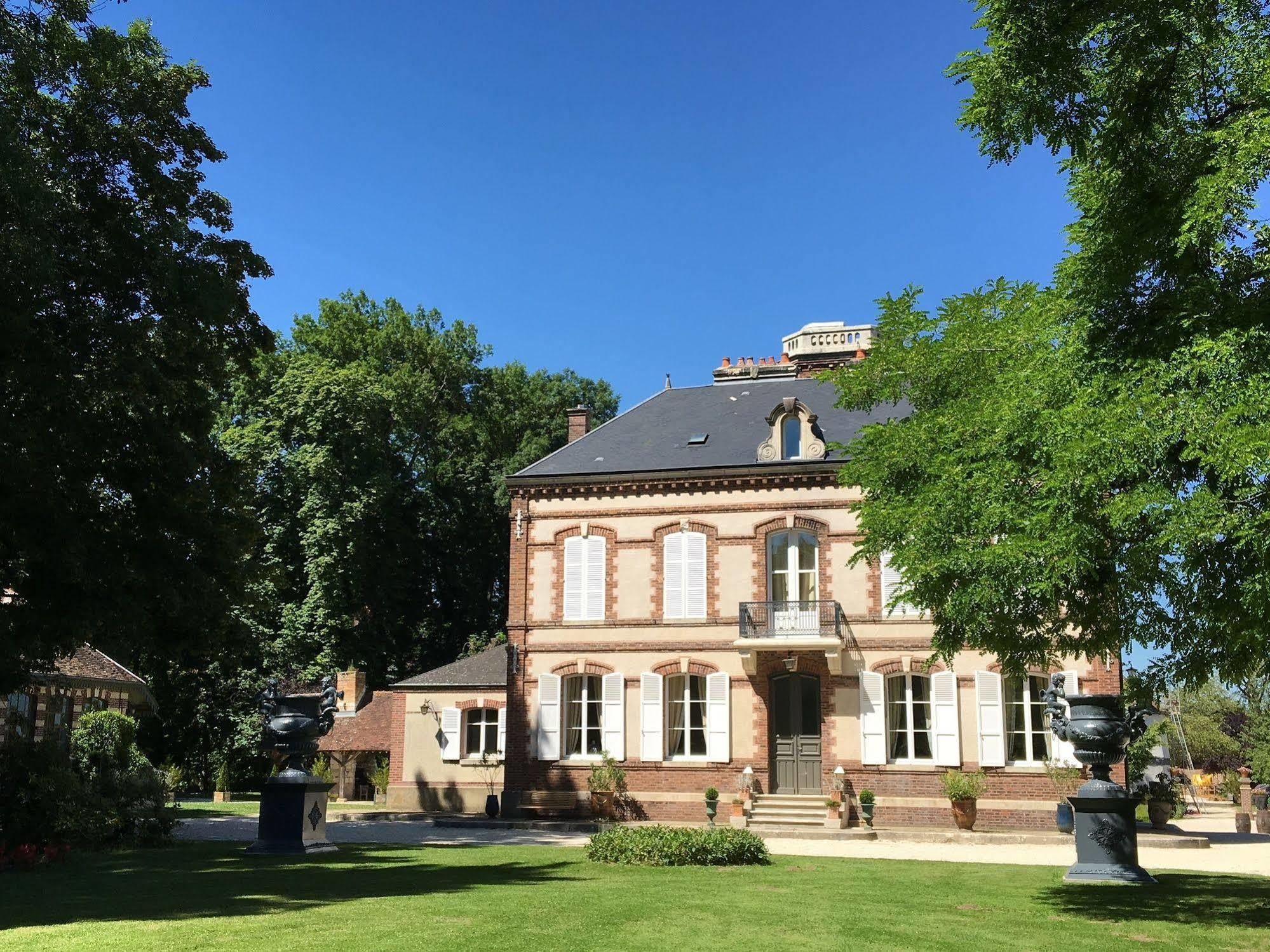 Chateau De Montabert Montaulin Dış mekan fotoğraf